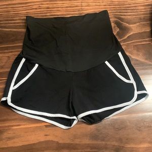 Maternity shorts